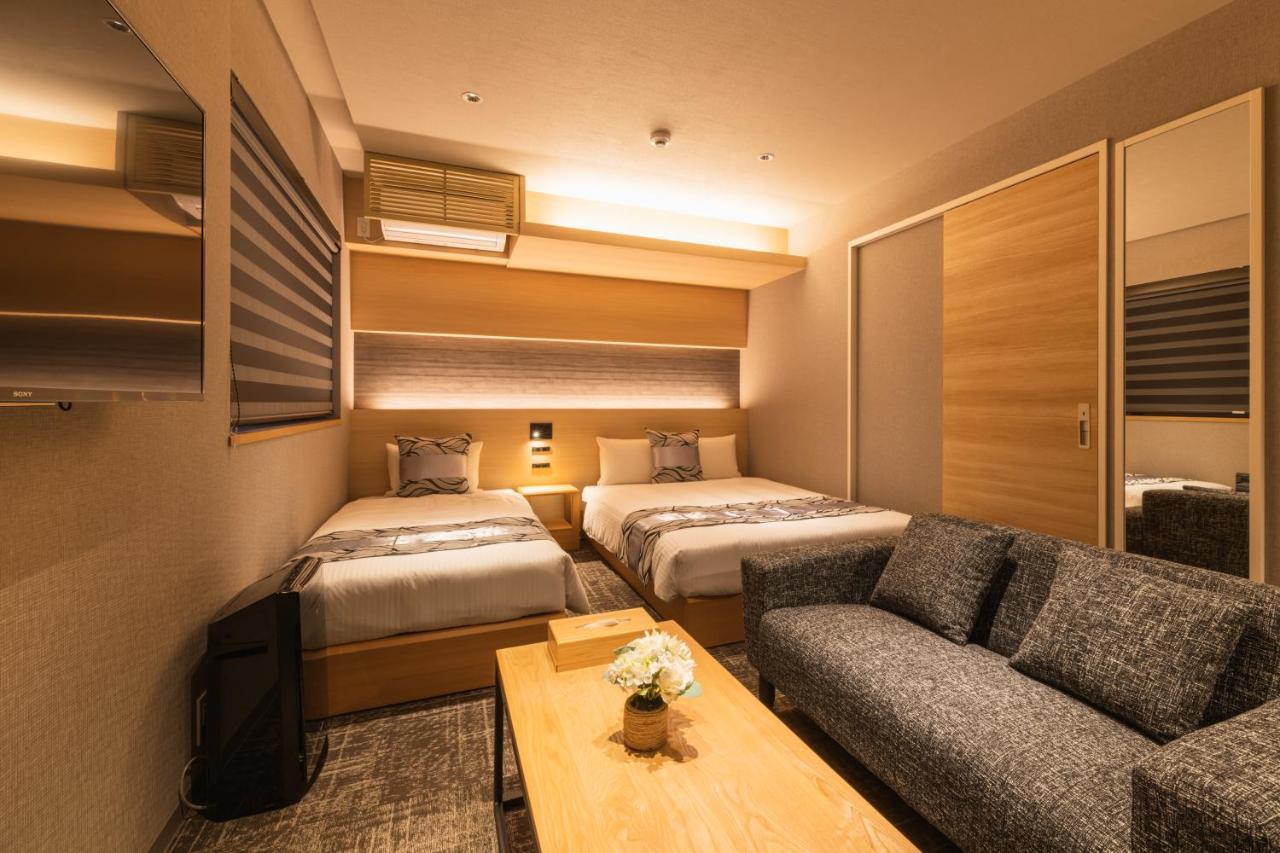 Grand Base Kagoshima Chuo Aparthotel Exteriör bild
